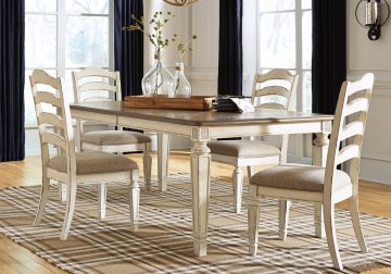 Realyn Chipped White 5PC. Oval Dining Set