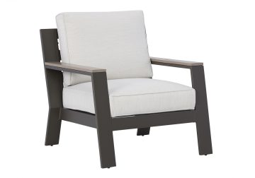 Tropicava Outdoor Lounge Chair