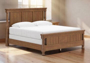 Rowlenstown Brown King Poster Bed